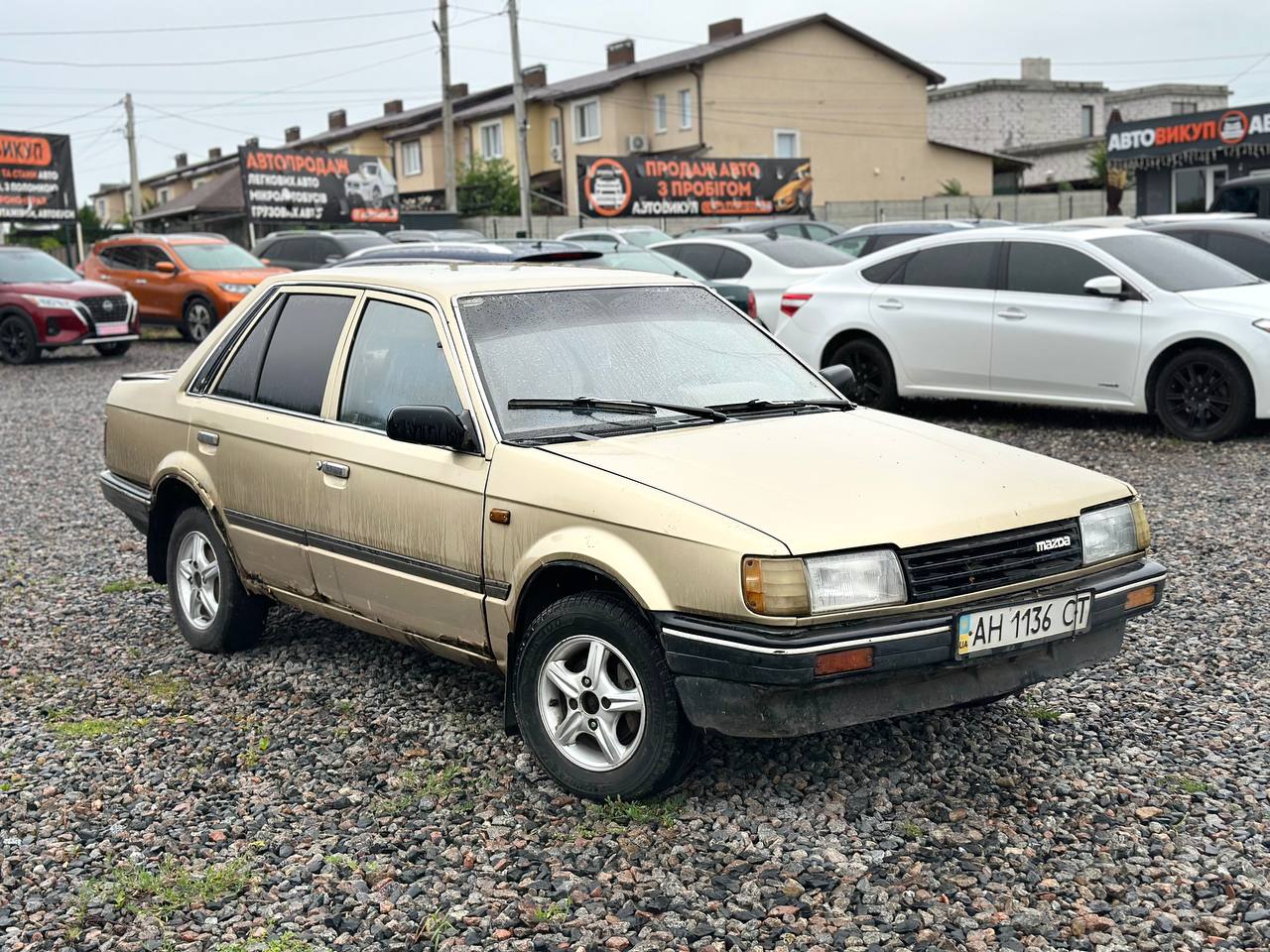 Mazda 323