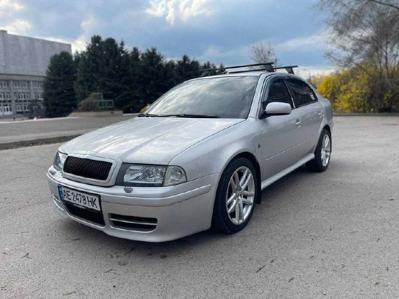 Škoda Octavi Tour