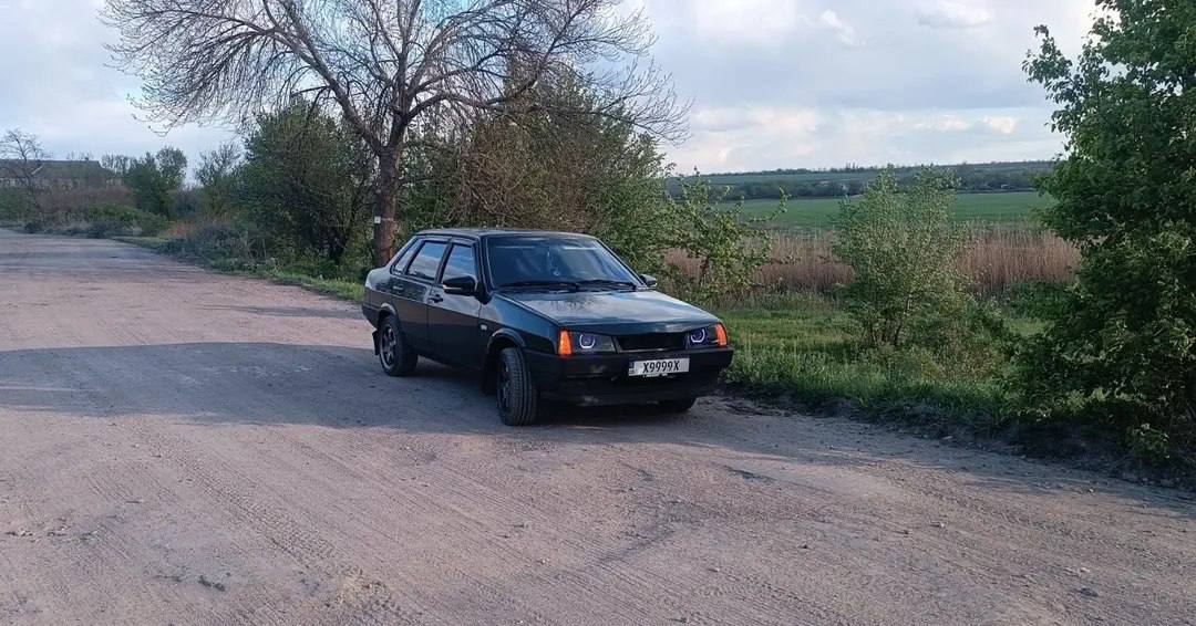 Lada 21099