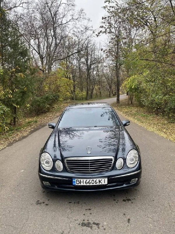 Mercedes-Benz W211