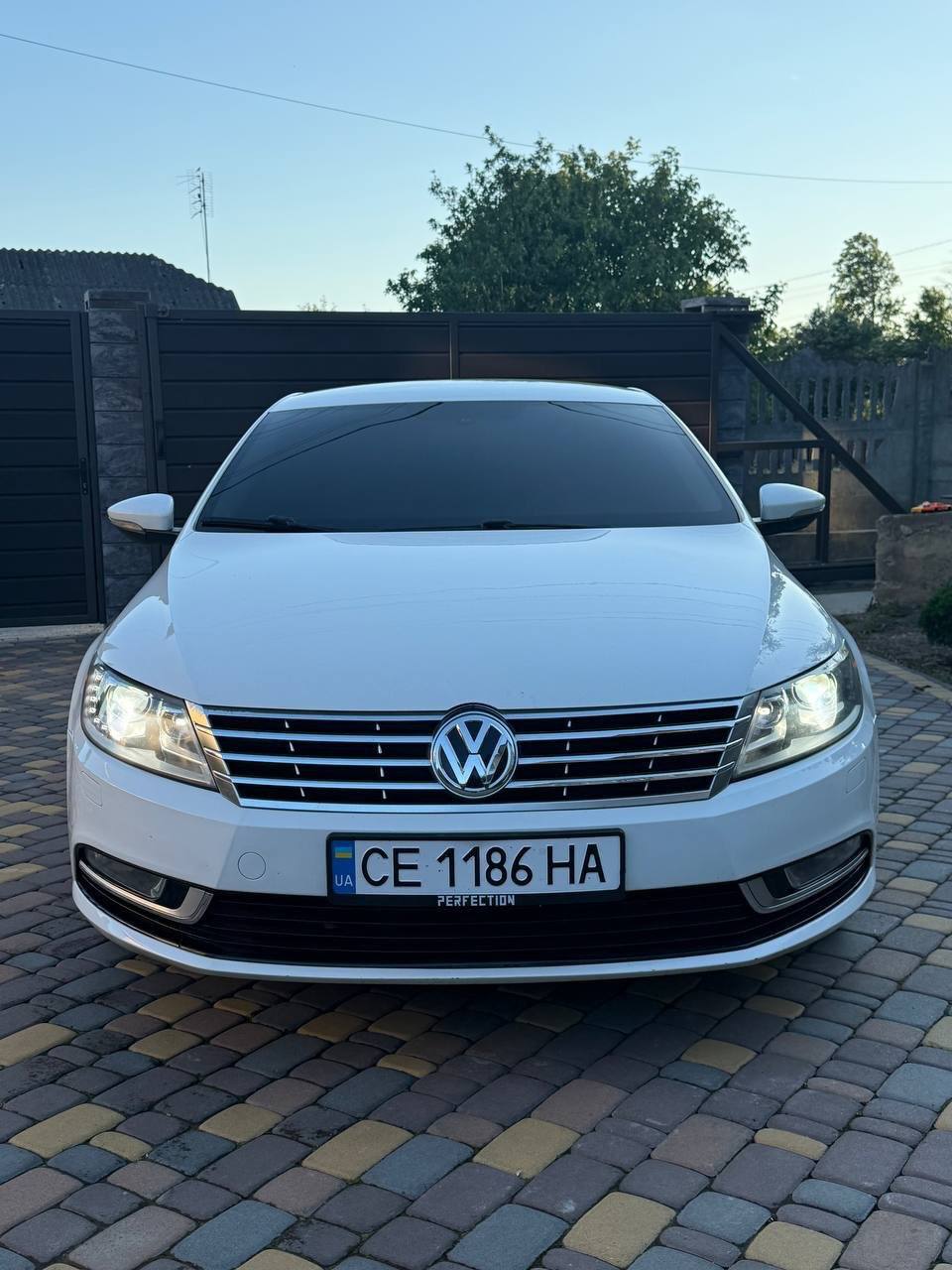 Volkswagen Passat Cc — фото 1
