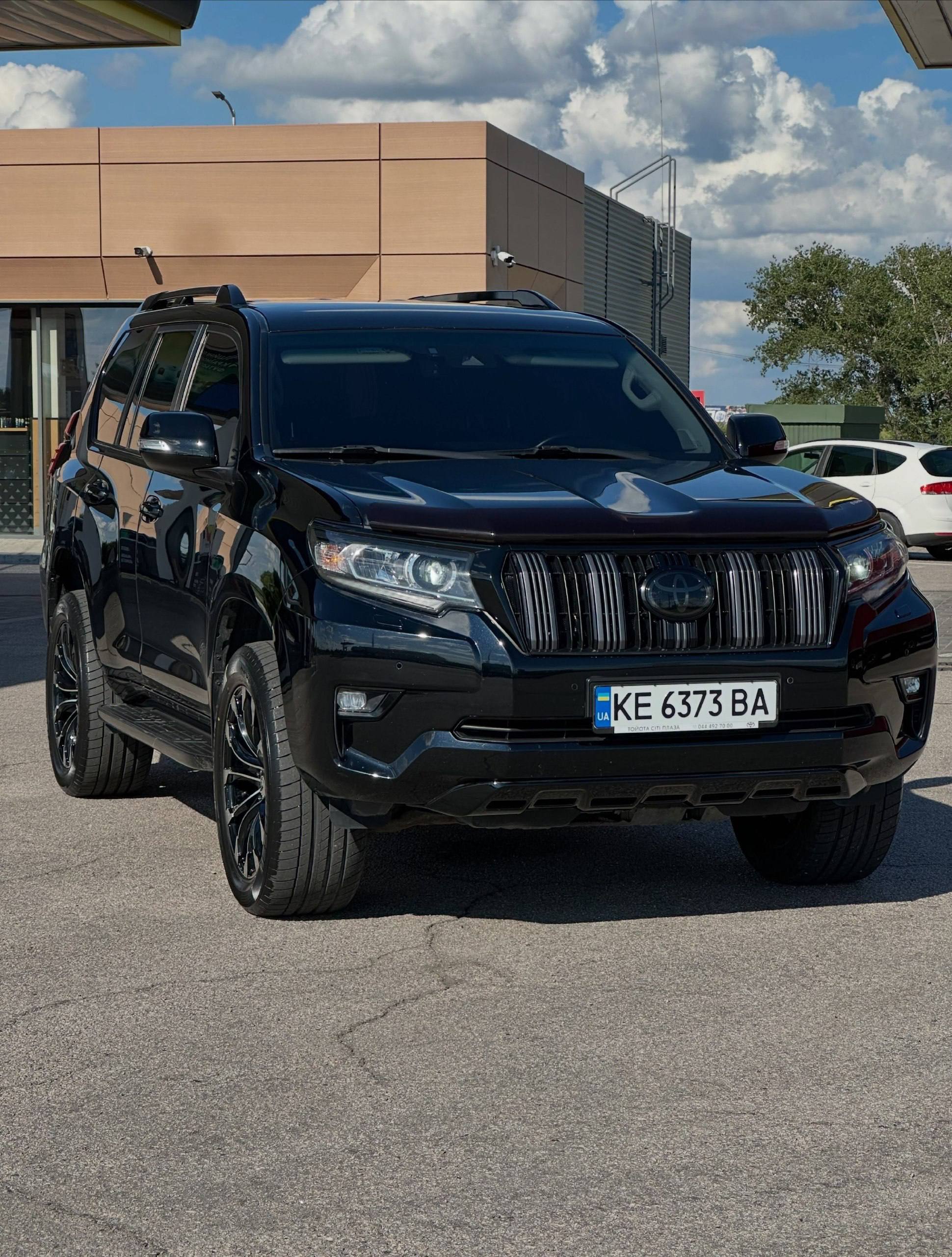 Toyota Land Cruiser Prado 150 — фото 1