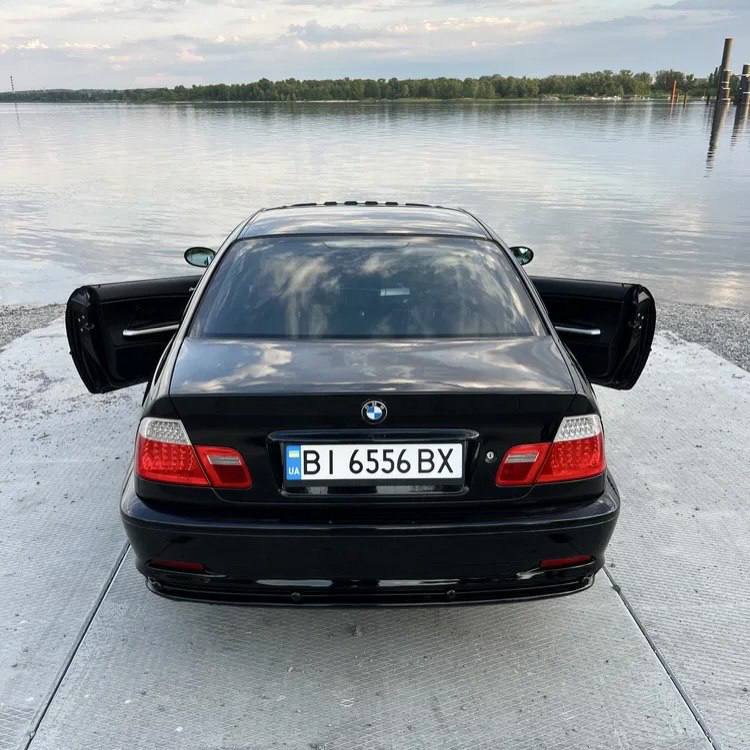 BMW 320I