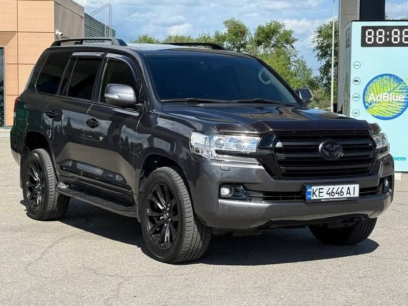 Toyota Land Cruiser 200 AWD — фото 1