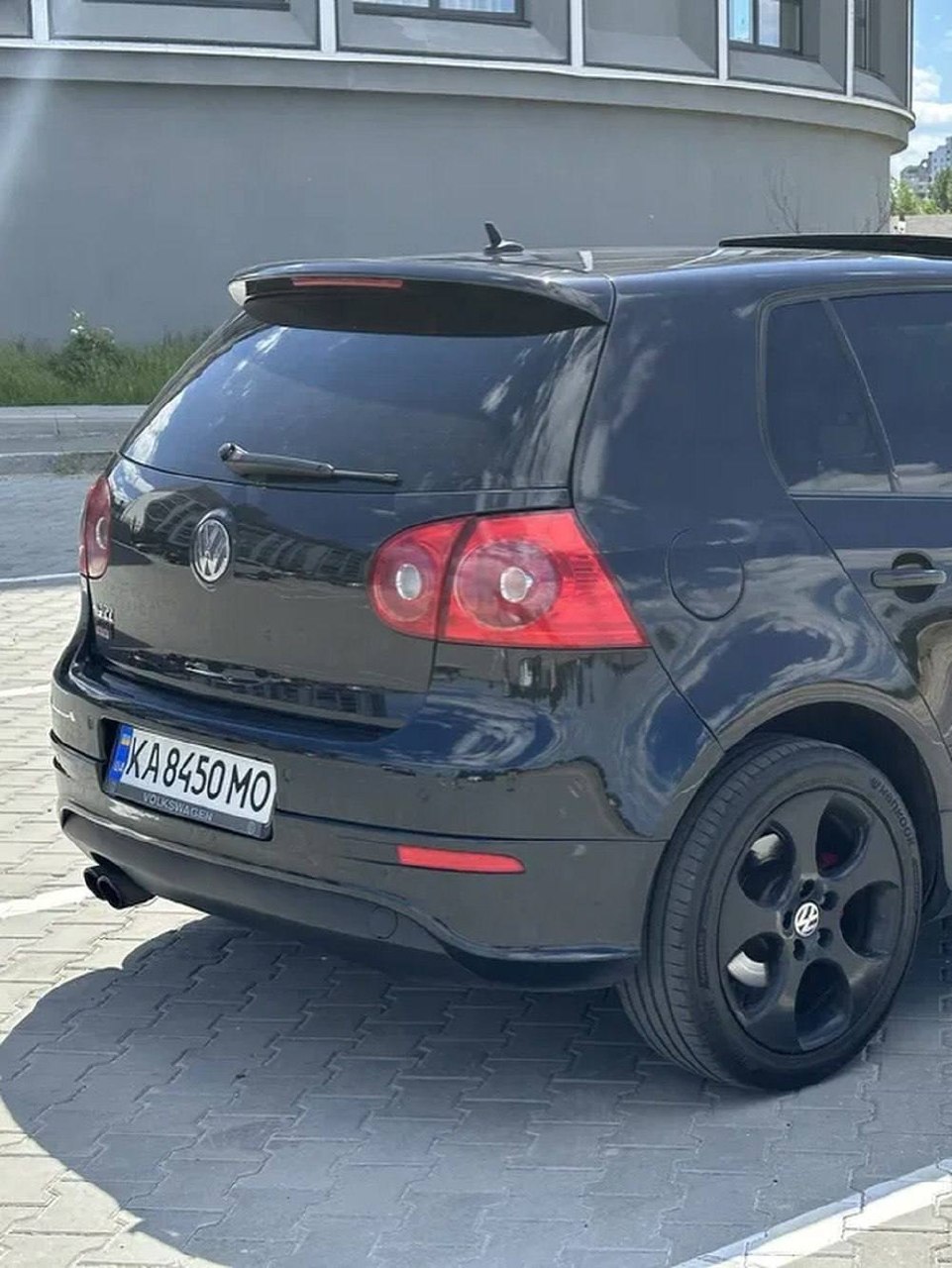 Volkswagen Golf GTI — фото 1
