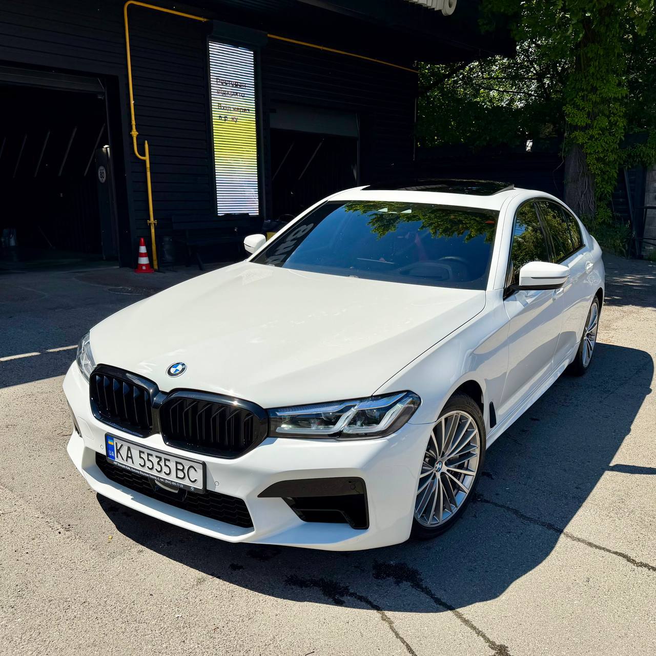 BMW 540i