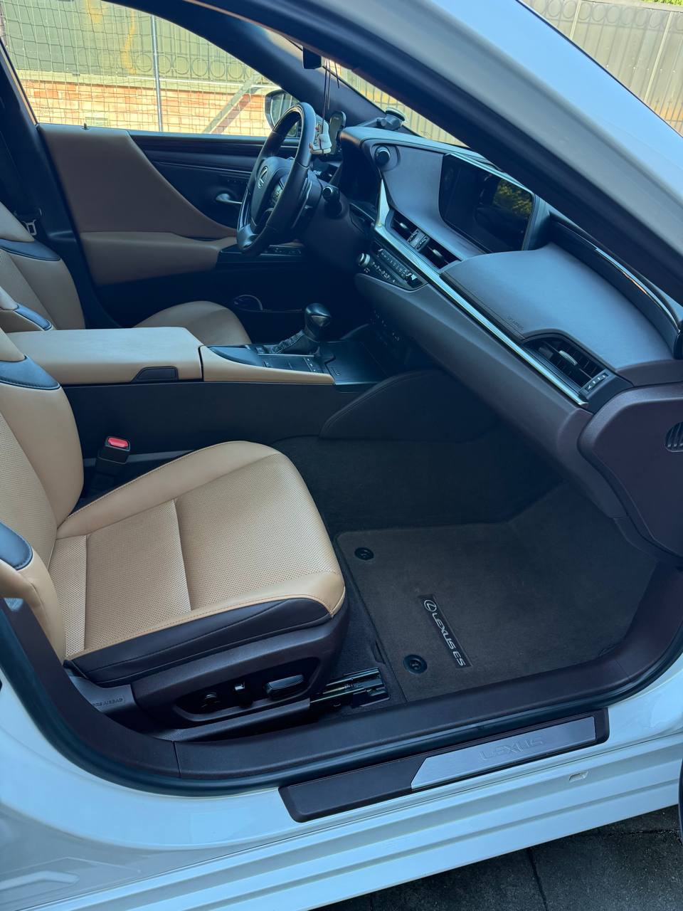 Lexus es 300h