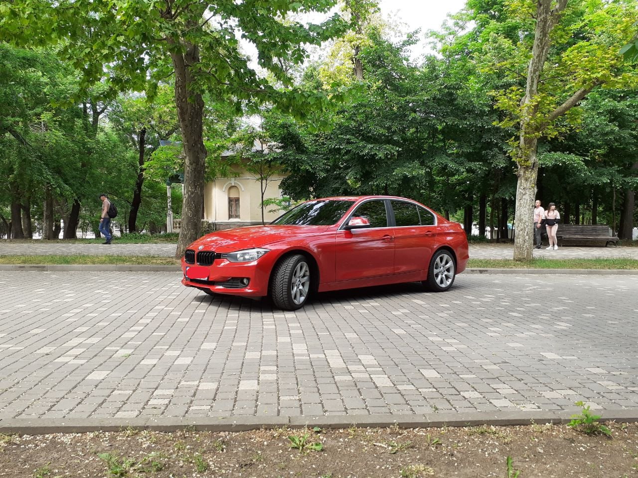 BMW 320i xDrive F30