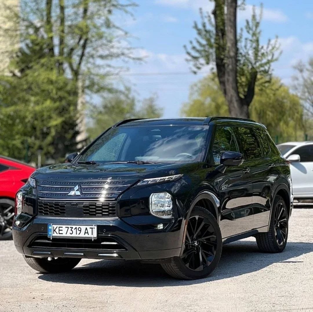 Mitsubishi Outlander PHEV 12.2024