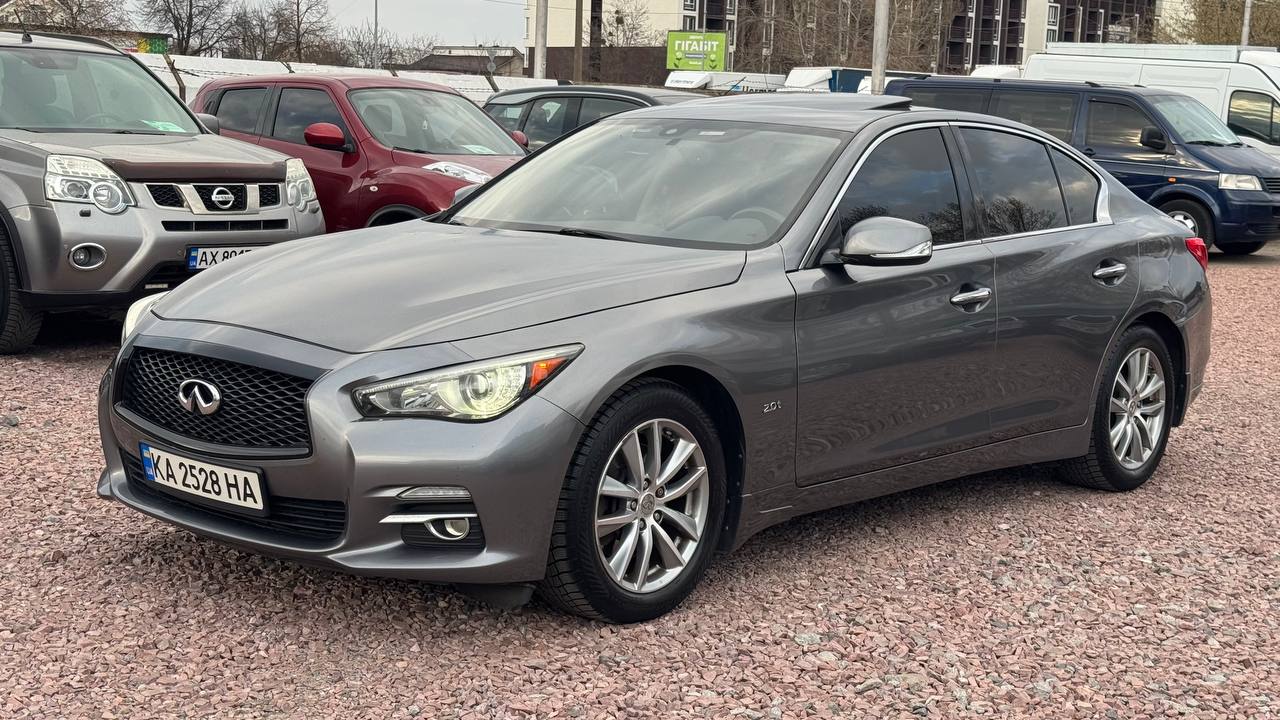 Infiniti Q50