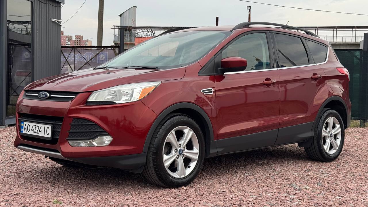 Ford ESCAPE SE — фото 1