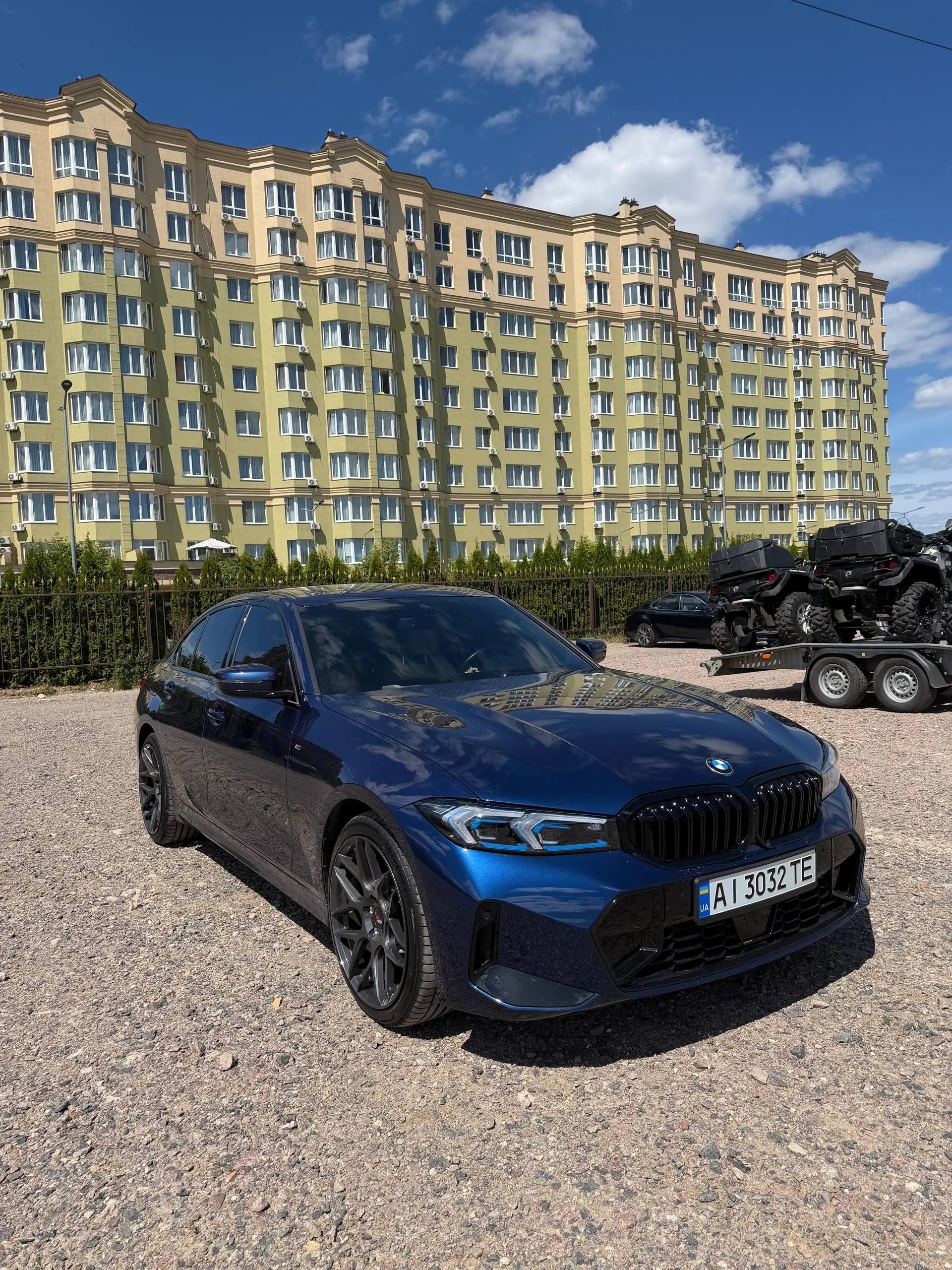BMW 330i