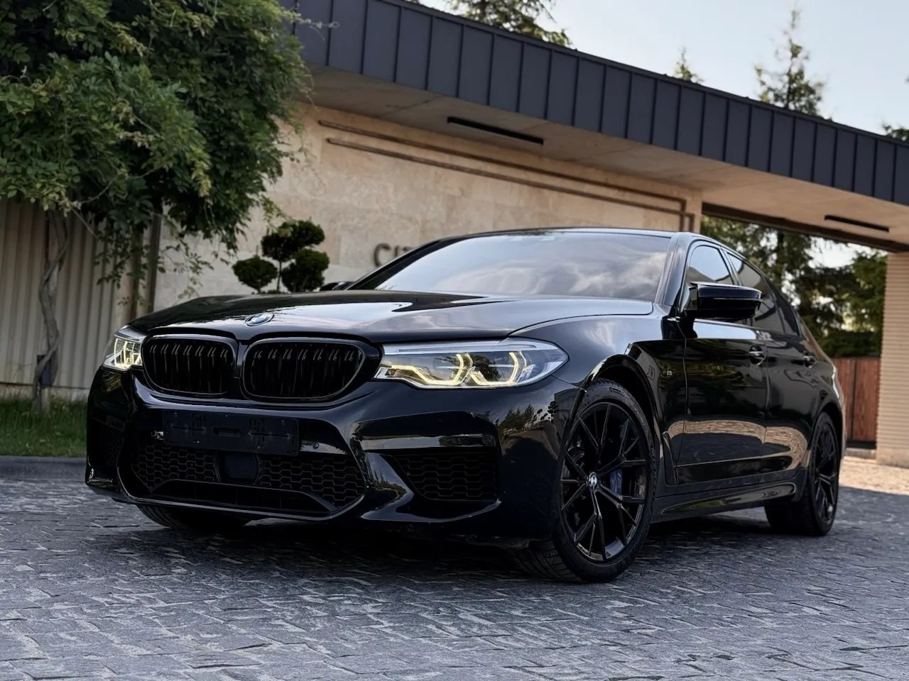 BMW 540i