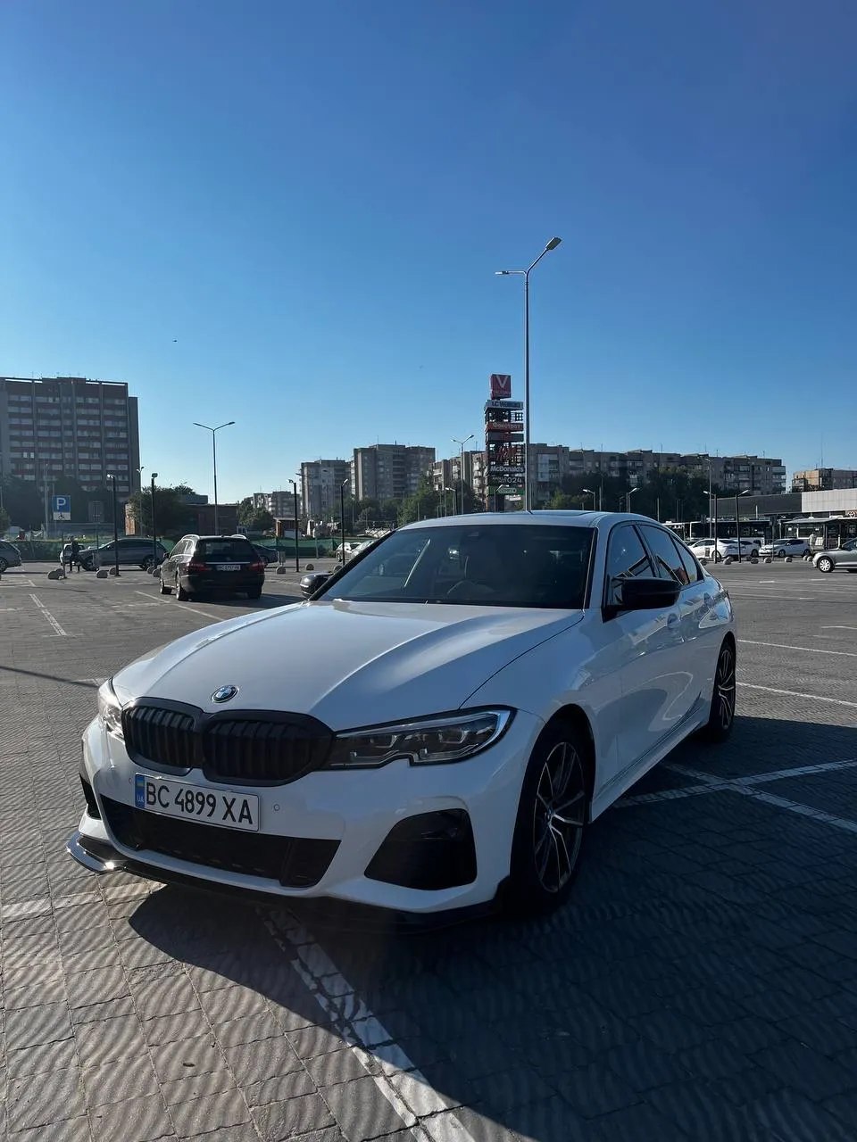 BMW 330i