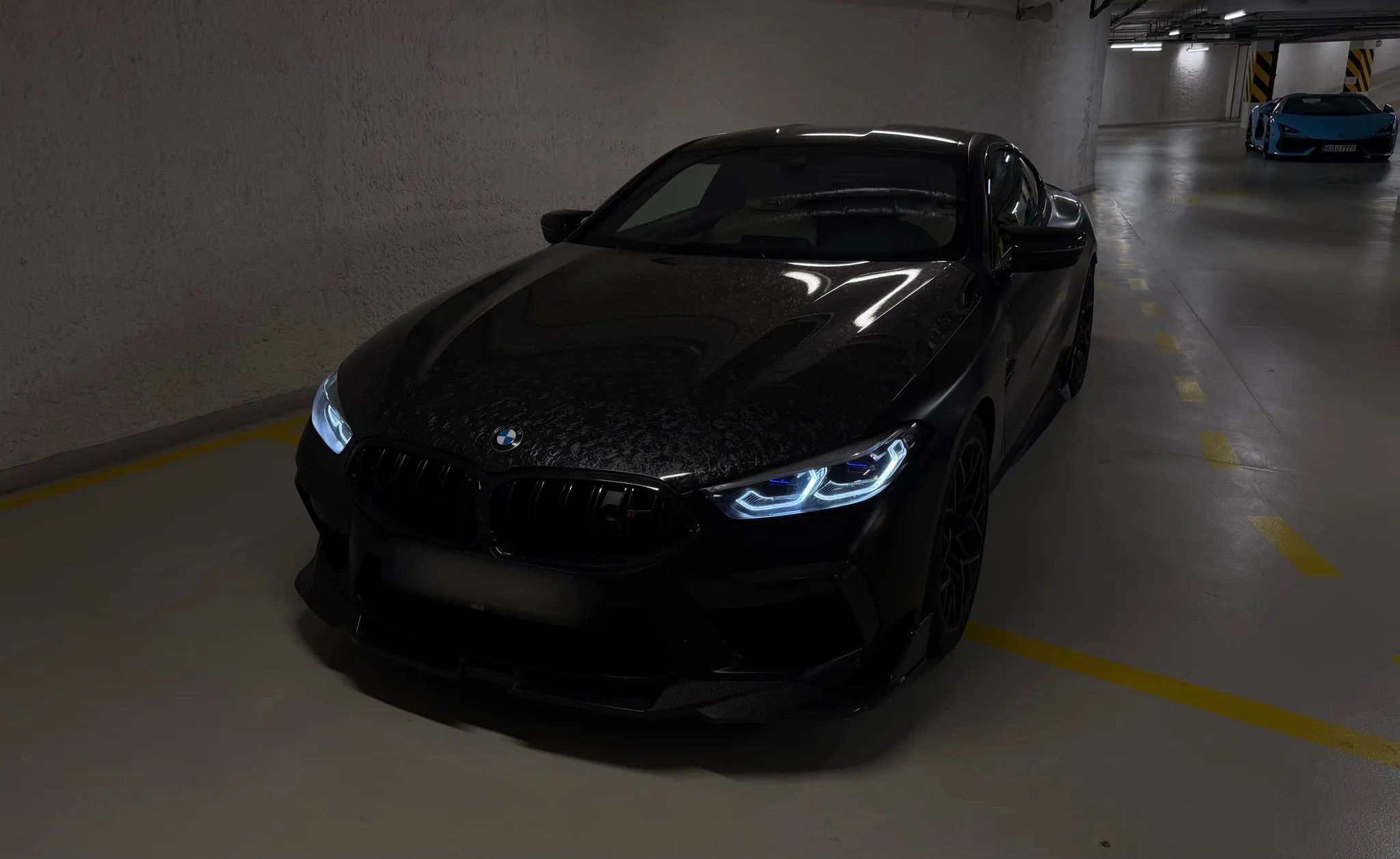 BMW M8 Competition — фото 1