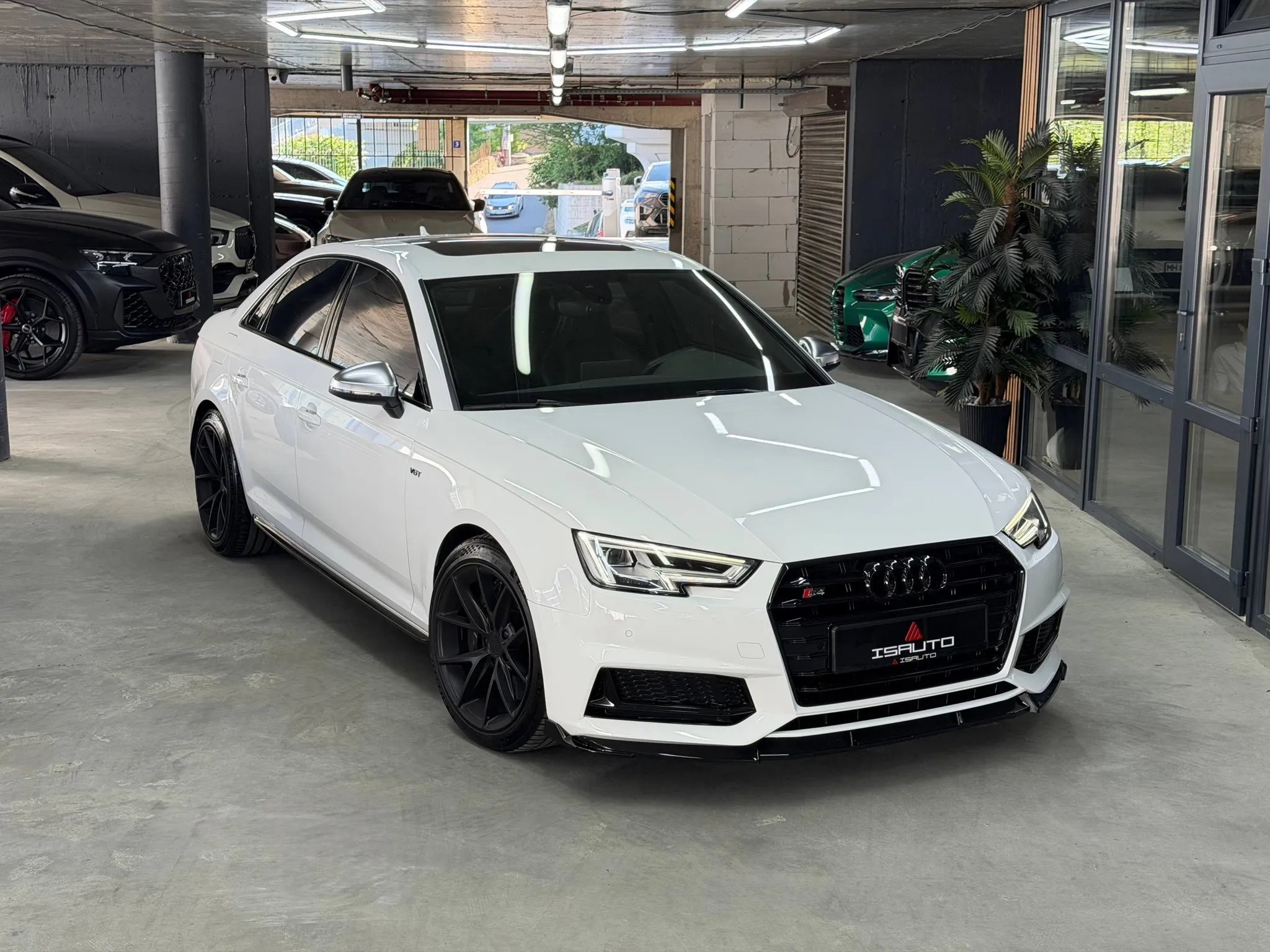 Audi S4