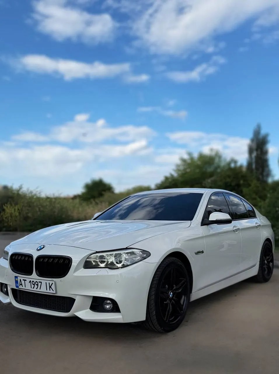 BMW 5Series 520i — фото 1