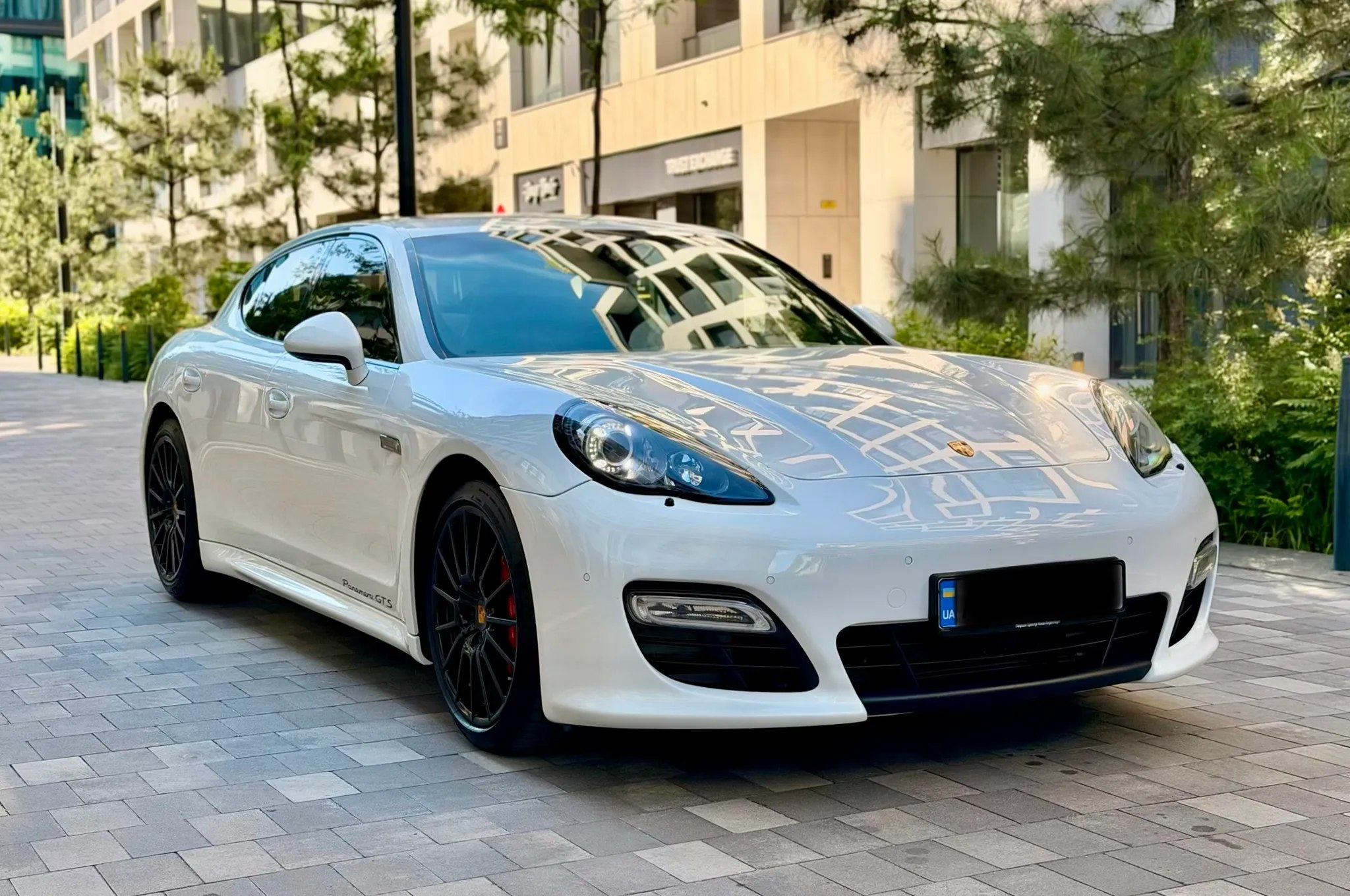 Porsche Panamera GTS — фото 1