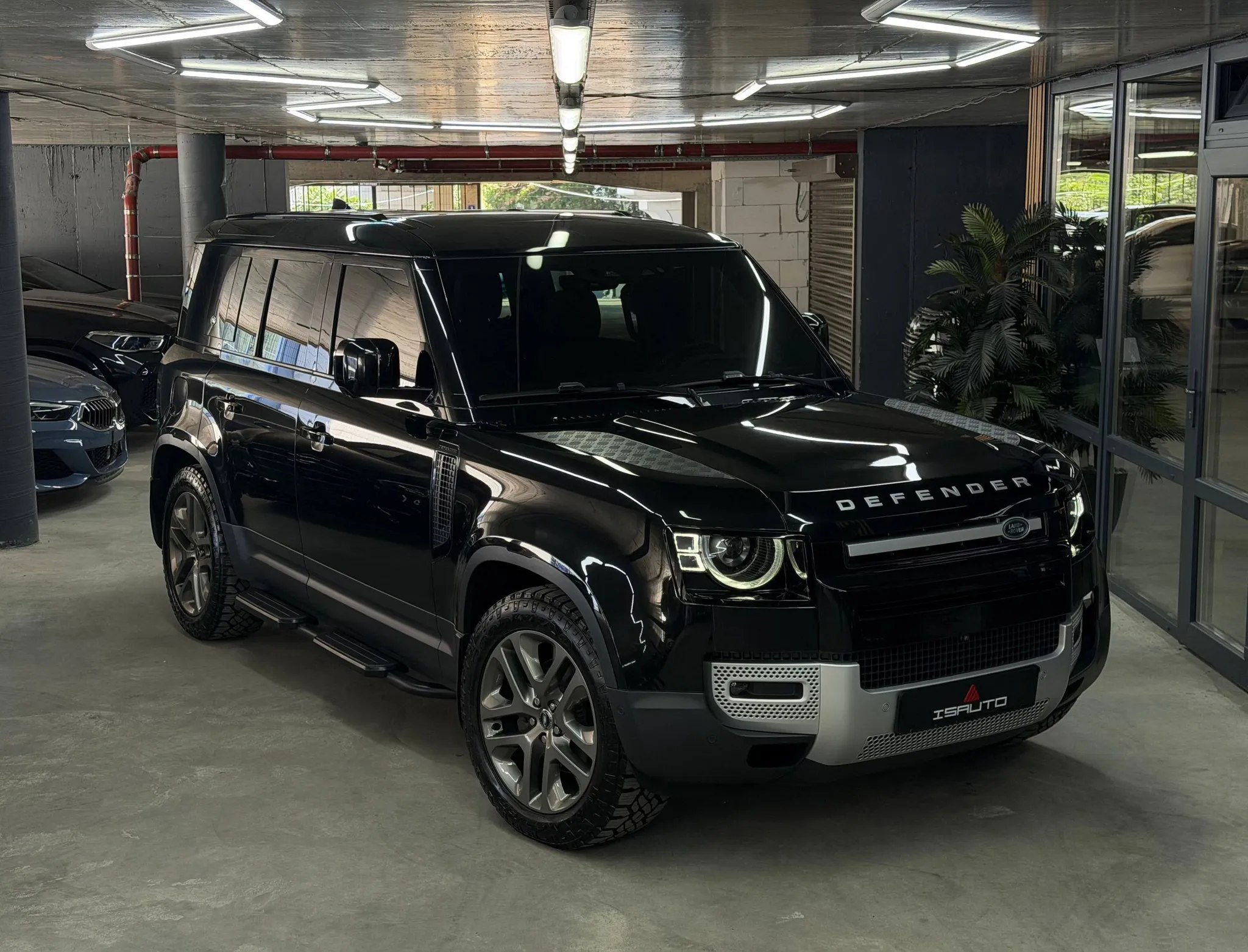 Land Rover Defender D250