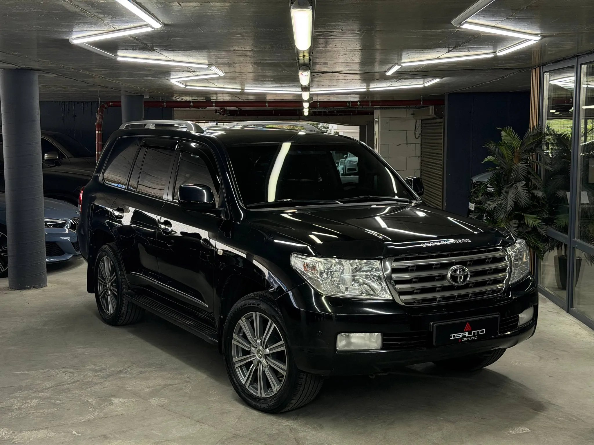 Toyota LandCruiser200 60th Anniversary — фото 1