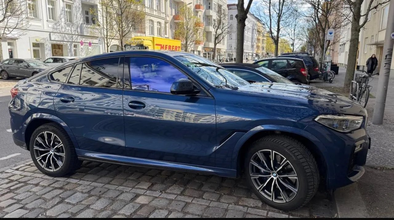 BMW X6 40i