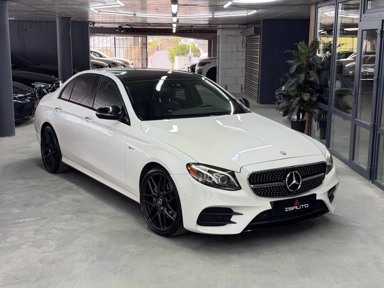 Mercedes-Benz E43 Amg — фото 1