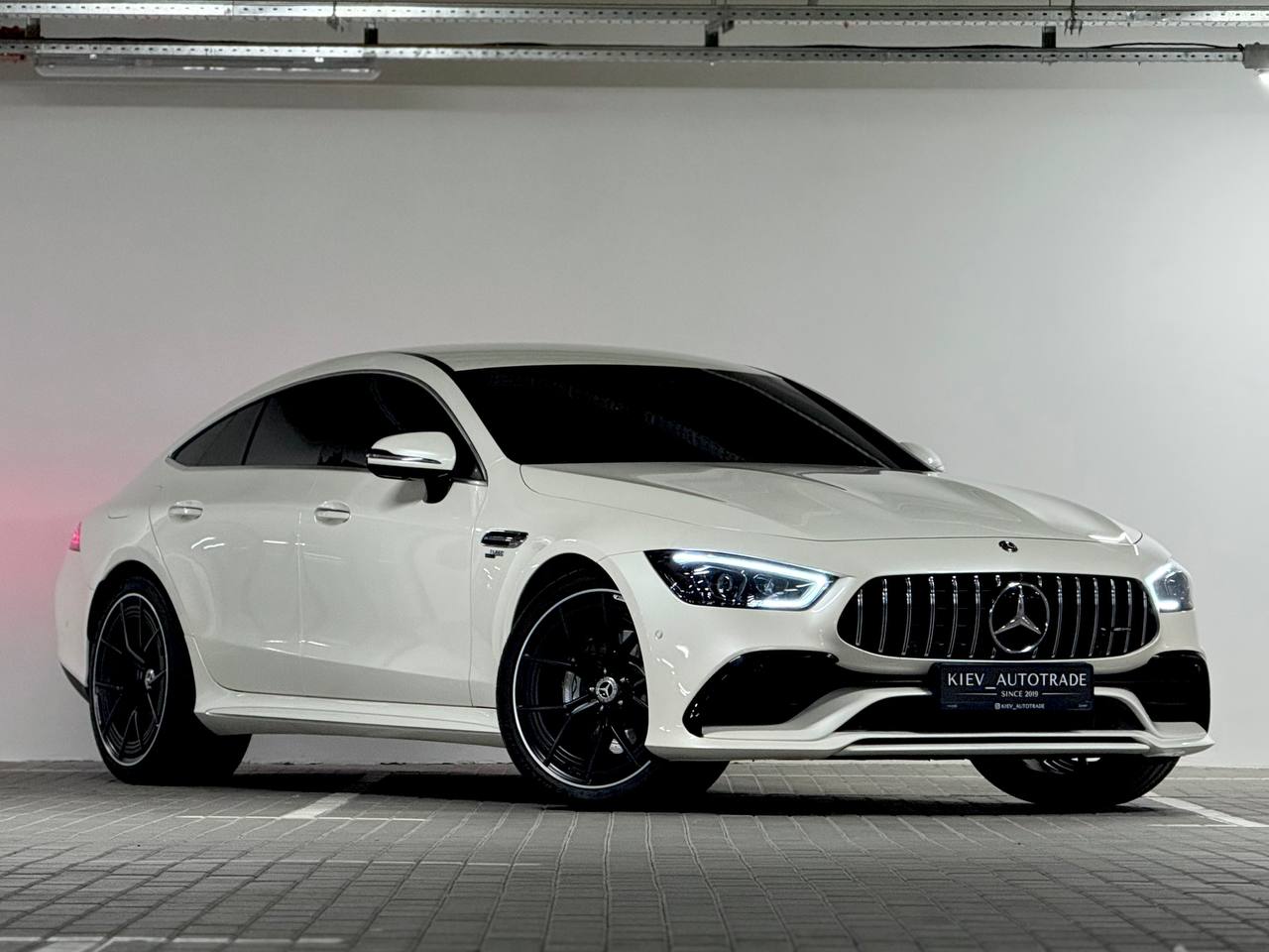 Mercedes-Benz AMG GT 53