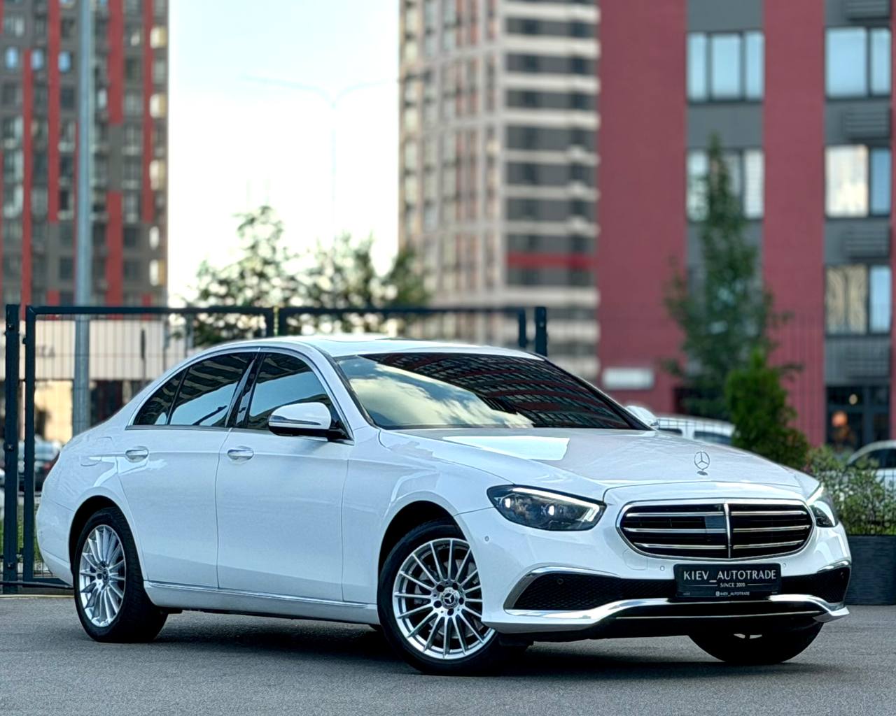 Mercedes-Benz E220d 4-matic