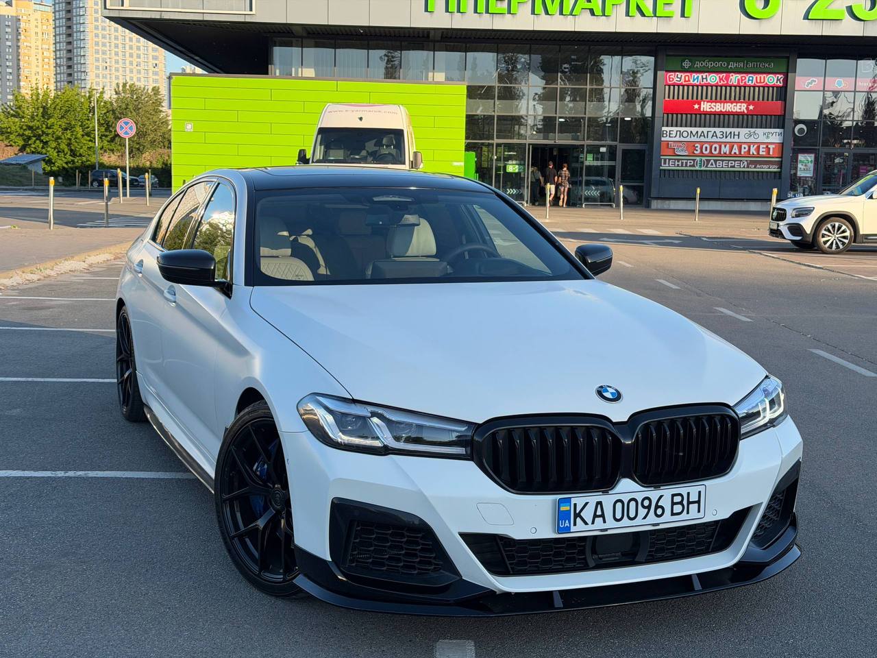 BMW M550i