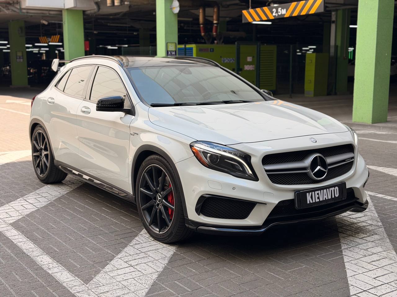 Mercedes-Benz GLA 45 AMG