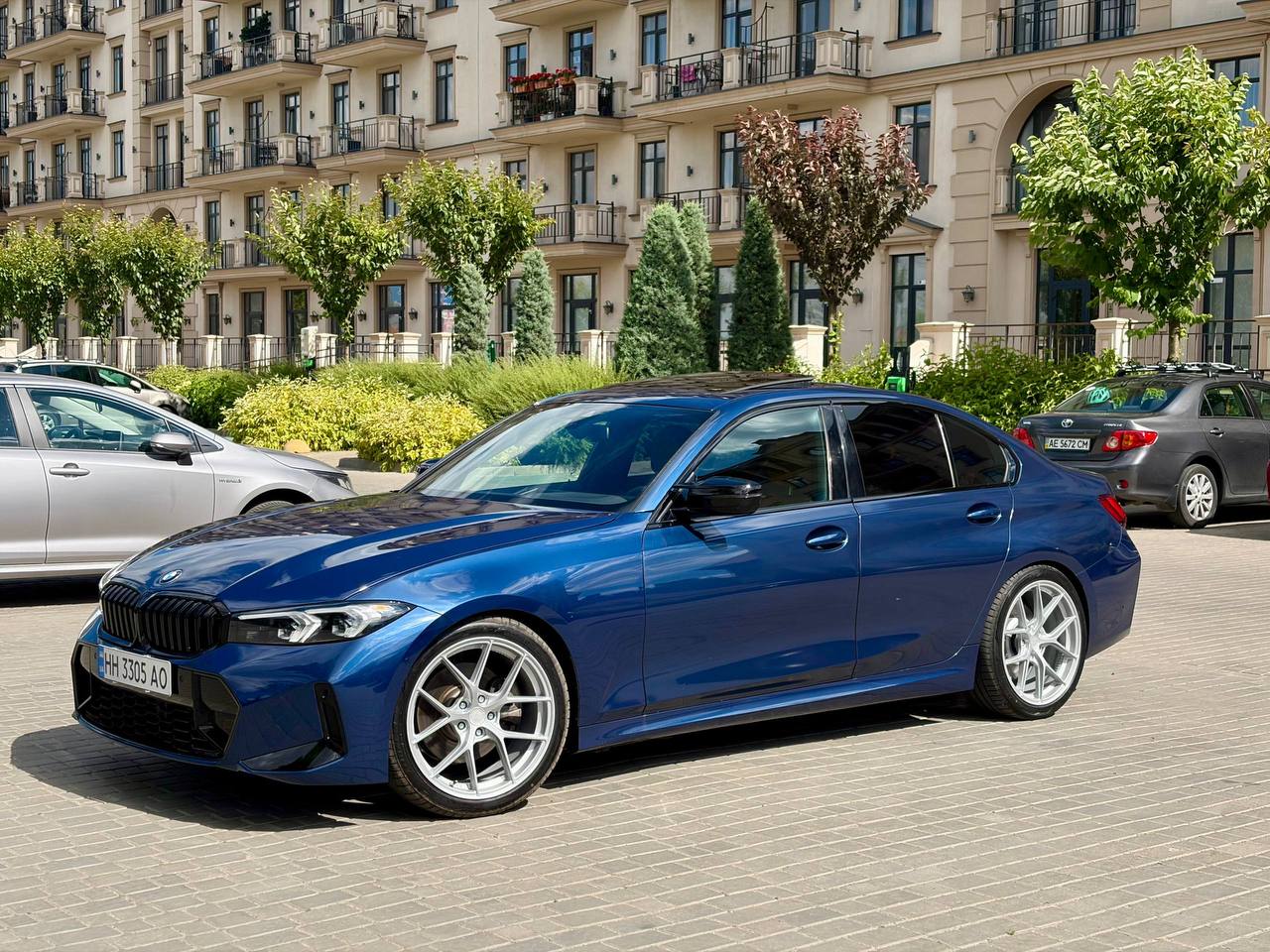 BMW 330i