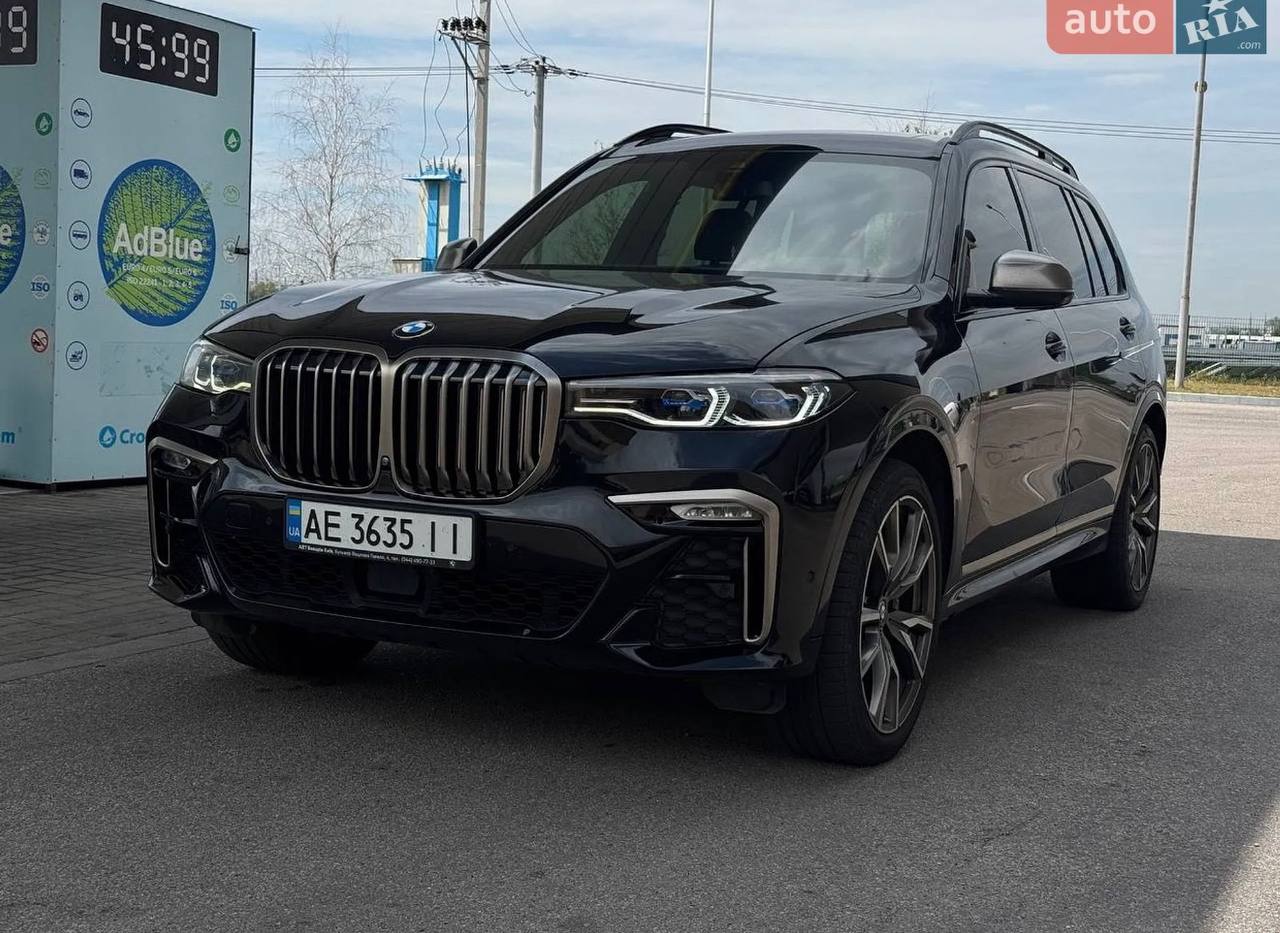 BMW X7 M50D