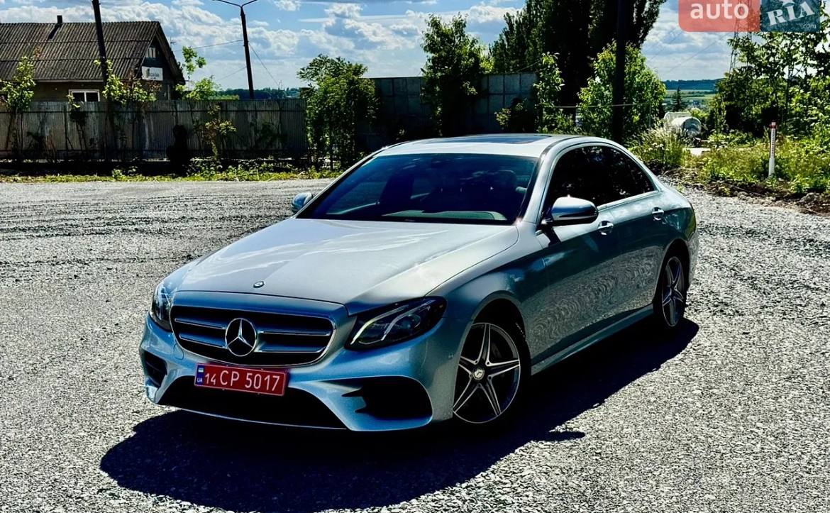 Mercedes-Benz E300