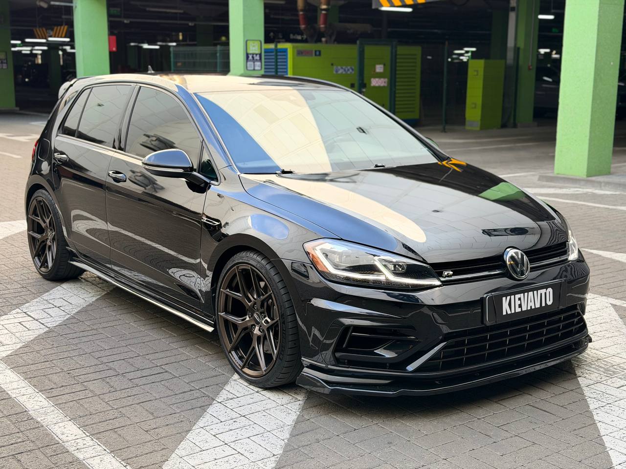 Volkswagen Golf R