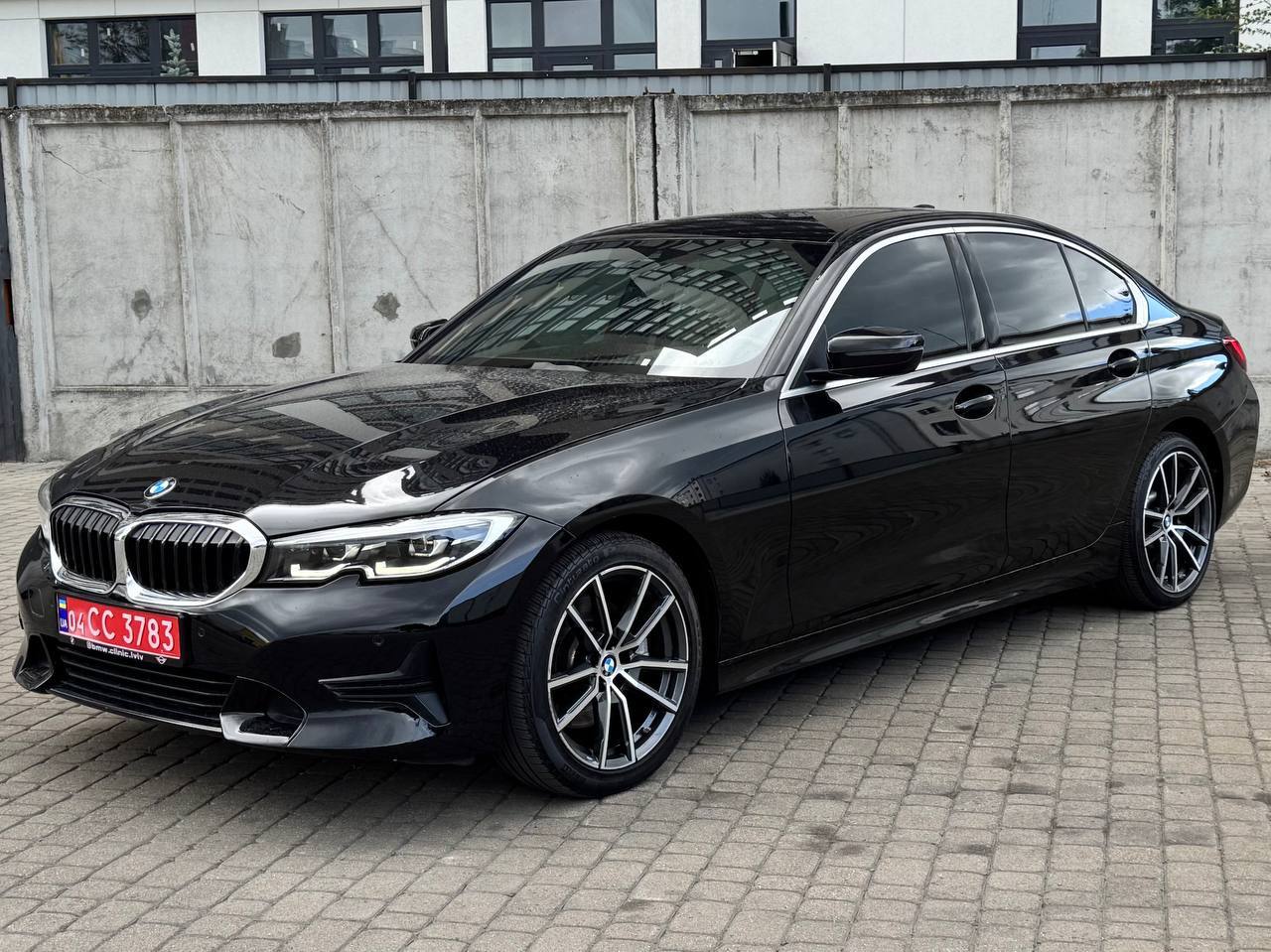BMW 330i