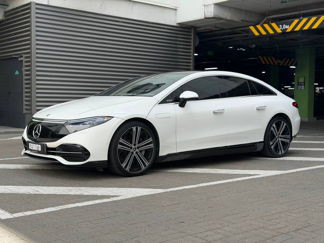 Mercedes-Benz EQS 450