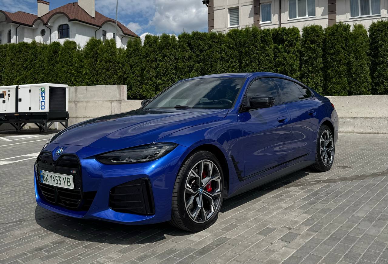 BMW i4