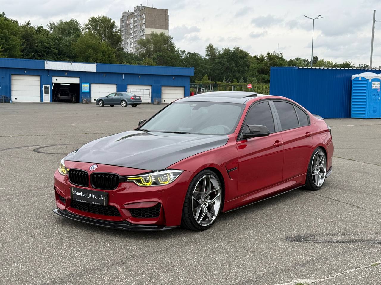BMW 328i