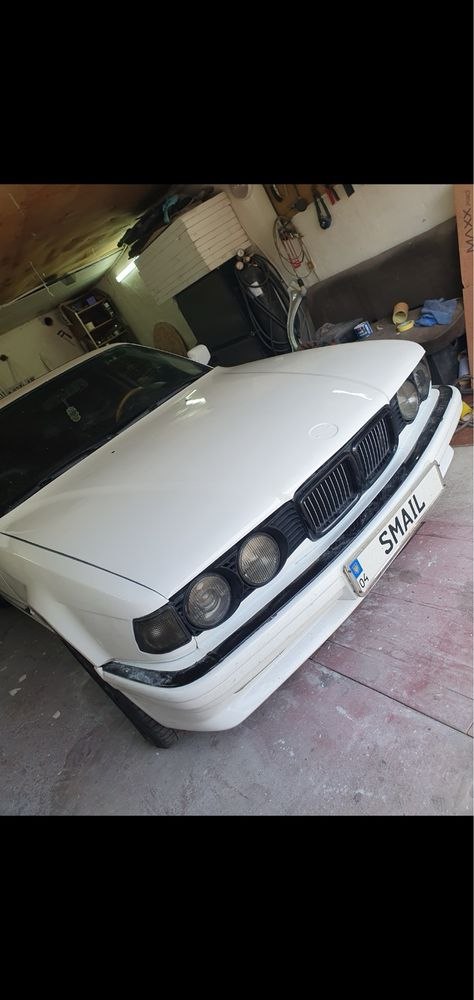 BMW е32 730i